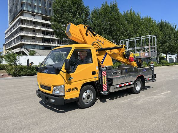 30米高空作業(yè)車-順達